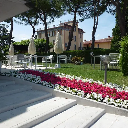 Hotel International 3*