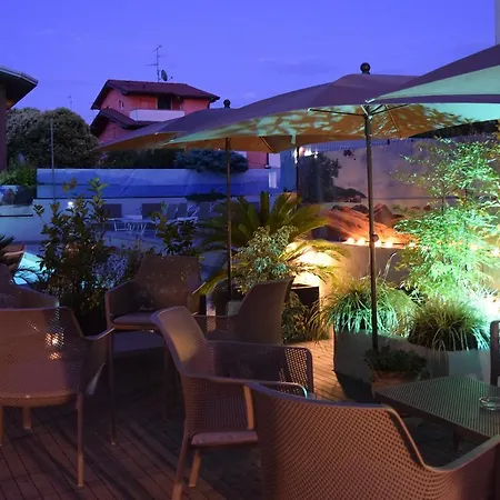 International Hotel
